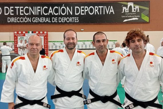 M.ANGEL-TONI-PEDRO-TONI.MEDALLAS CTOS. DEL MUNDO DE KATAS.2021-1920_Comp