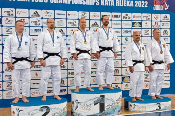 M.ANGEL-TONI.CAMPEONES DE EUROPA.2022-1920_Comp