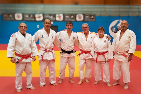 Quienes-1 CON LOS MAESTROS SACRANEBTO-M.JIMENES-MACARIO-S.MORENO-LINGER-CARLOS-1920-Comp